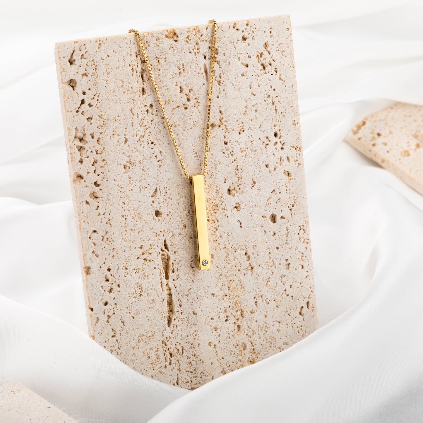 Pillar Bar Pendant with Stone