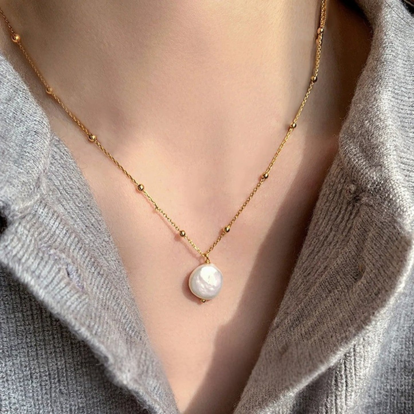Baroque Pearl Pendant & Herringbone Chain Set