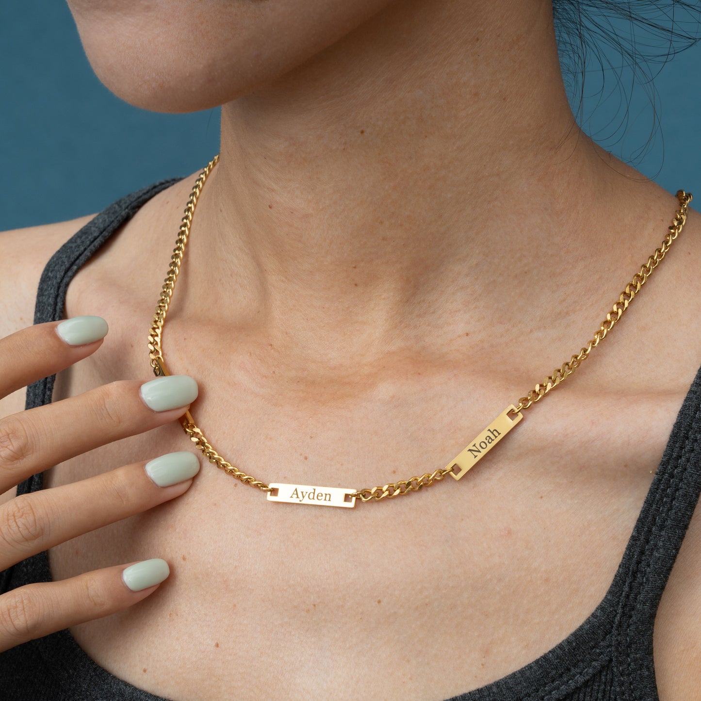 Personalized Multiple Names on Plaque Necklace